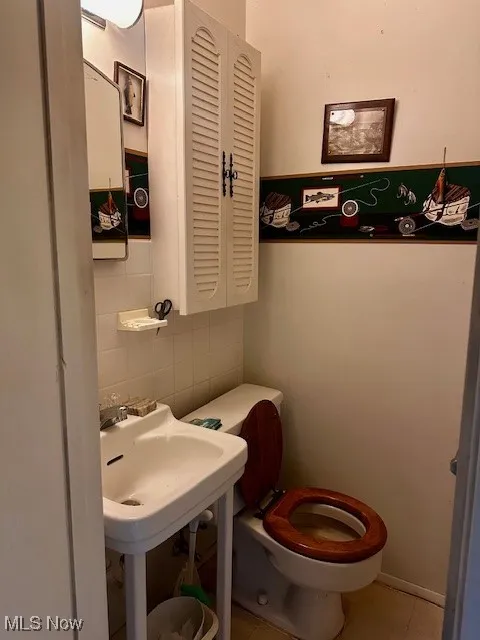 1/2 bath