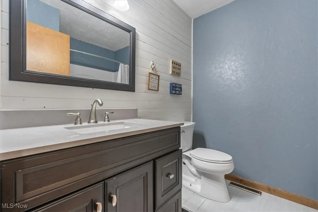 100 Pineview Drive, Marietta, Ohio,MLS Now Listing ID