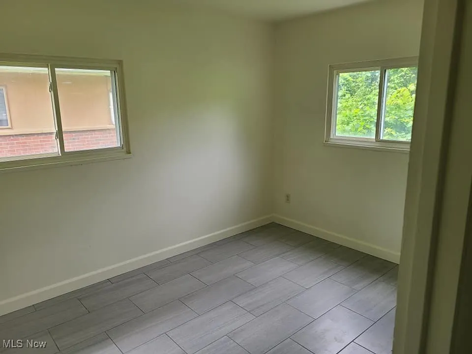3018 (2 bedroom) - bedroom