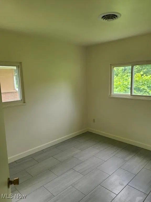 3018 (2 bedroom) - bedroom