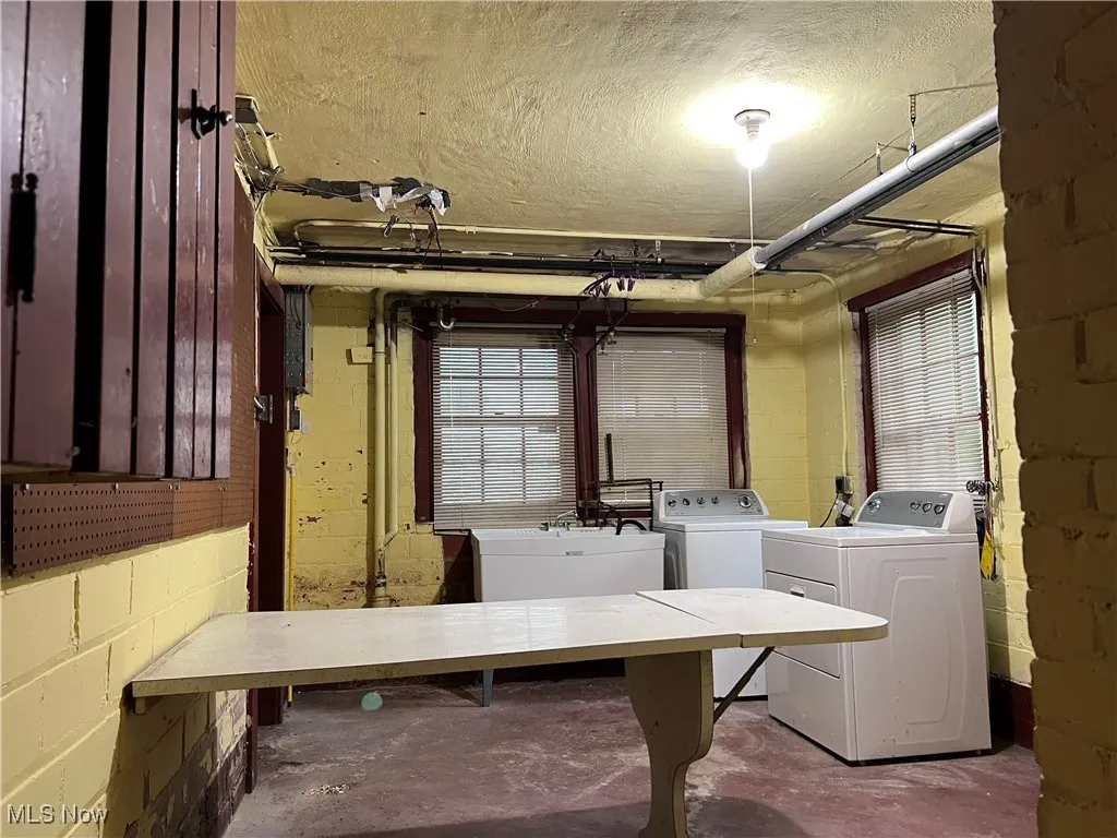 lower level laundry