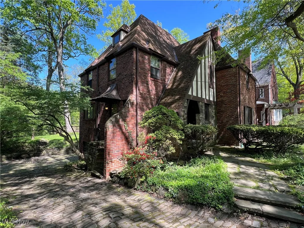 16215 Oakhill Road, East Cleveland, Ohio,MLS Now Listing ID