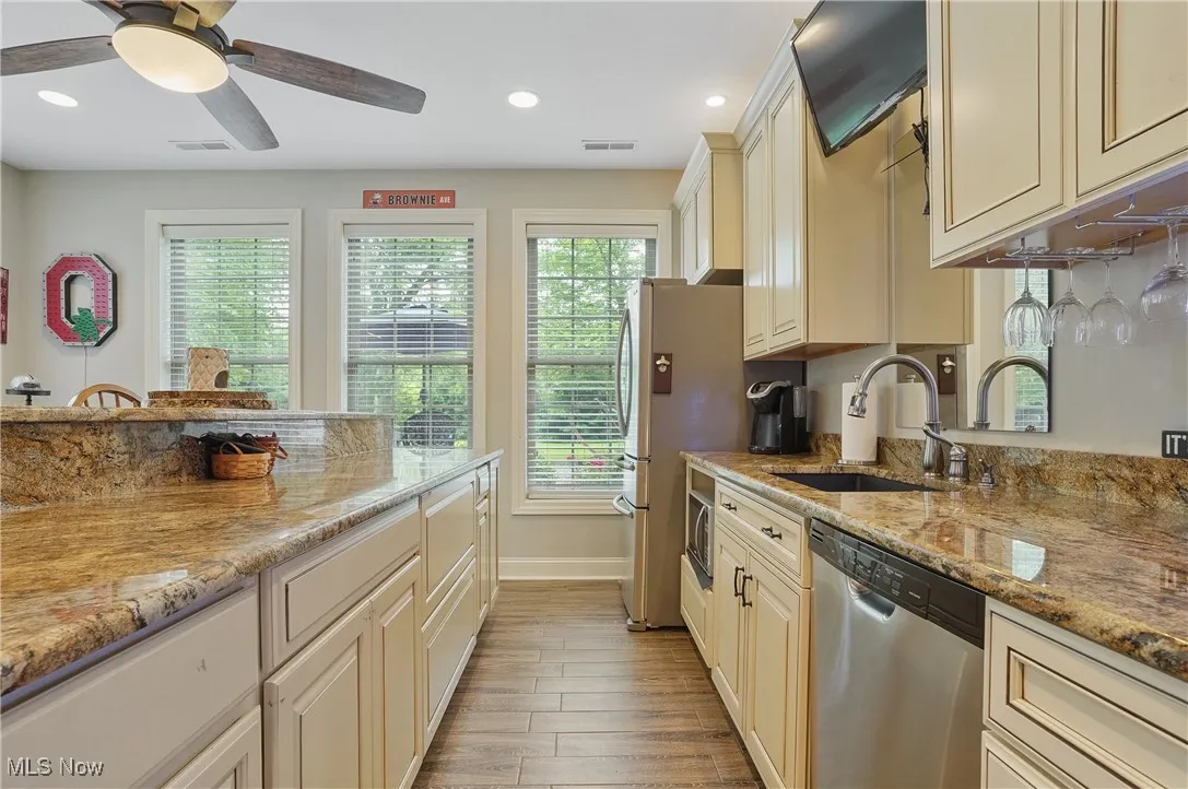 1302 Hillandale Drive, Akron, Ohio,MLS Now Listing ID