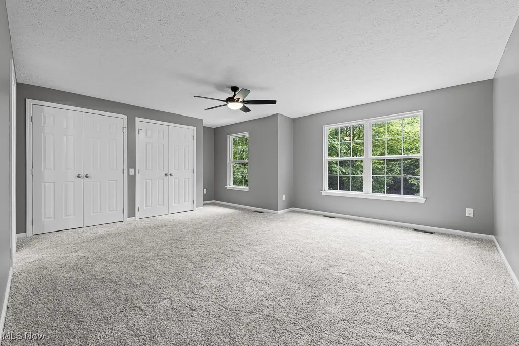 bedroom 1/4