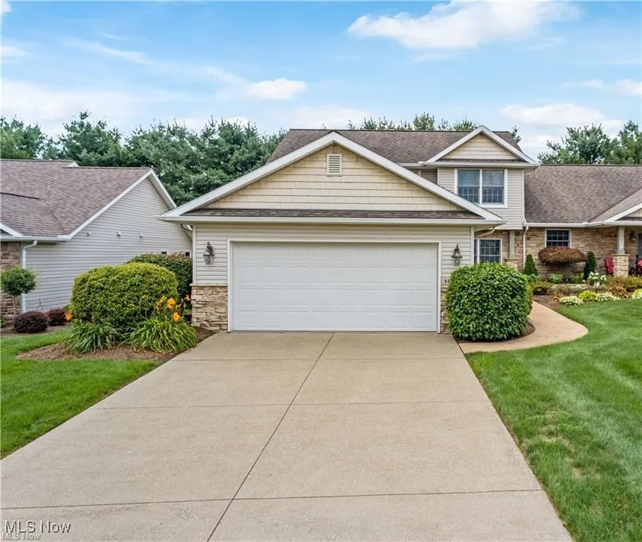 46 Hidden Pond Drive, Doylestown, Ohio,MLS Now Listing ID