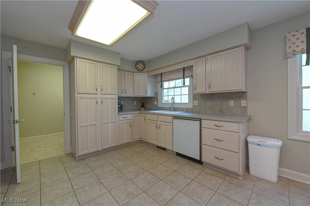 46 Hidden Pond Drive, Doylestown, Ohio,MLS Now Listing ID