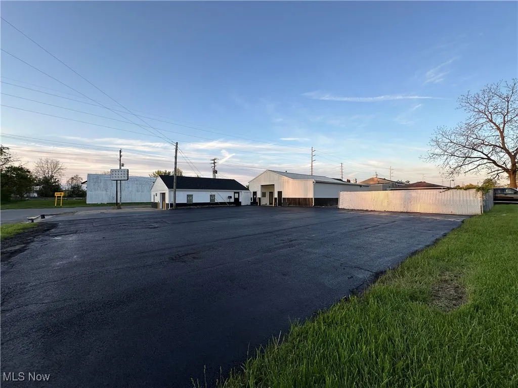 200 Winckles Street, Elyria, Ohio,MLS Now Listing ID