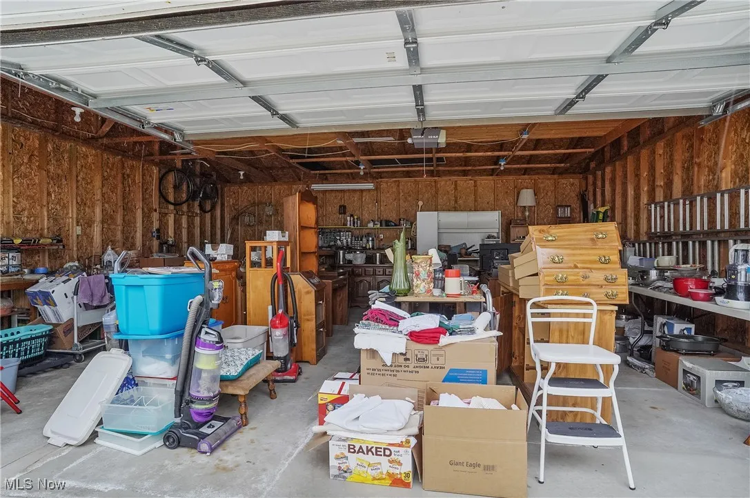 2.5 car garage