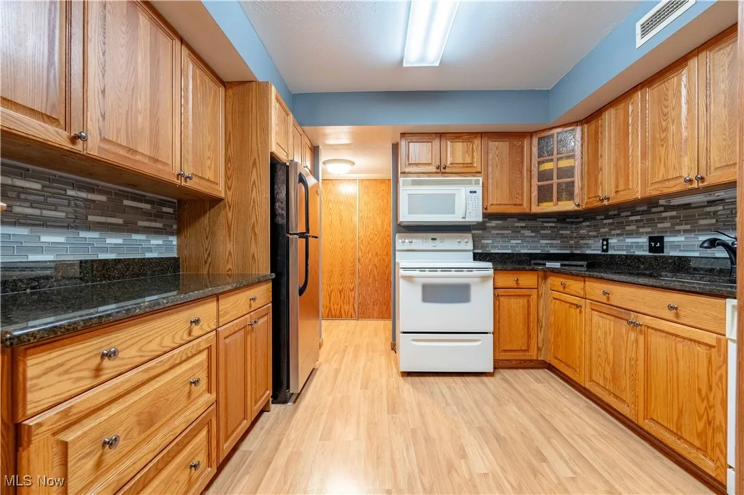 6330 Greenwood Parkway Park # 106, Northfield, Ohio,MLS Now Listing ID