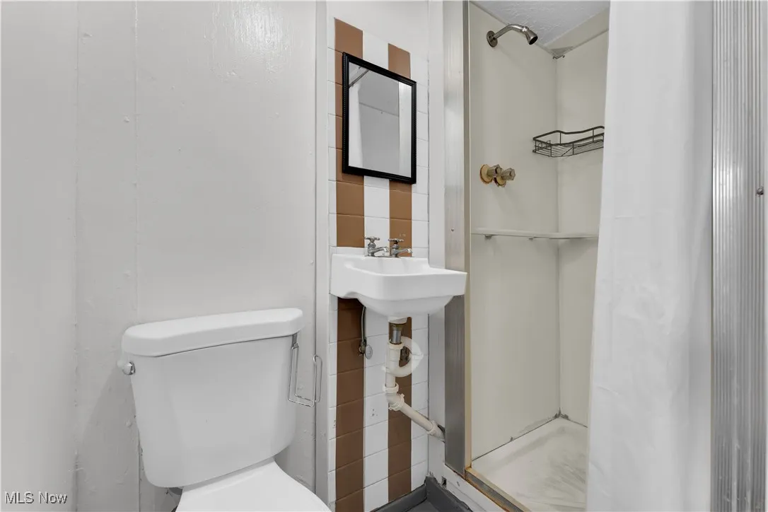 6095 Stark Drive, Brook Park, Ohio,MLS Now Listing ID