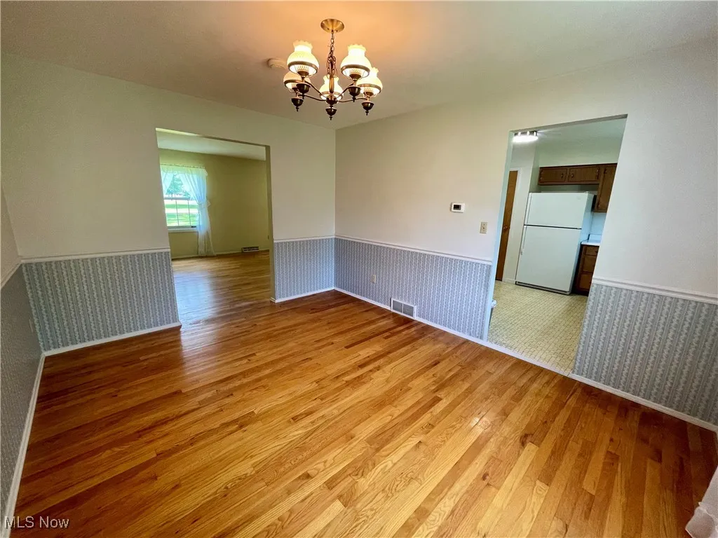 Dining room - kitchen and living room entrances