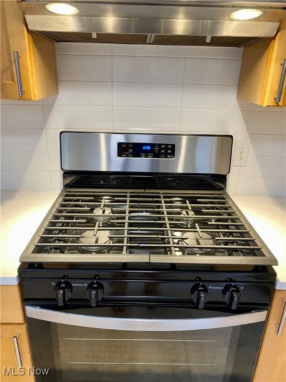 Brand new gas range