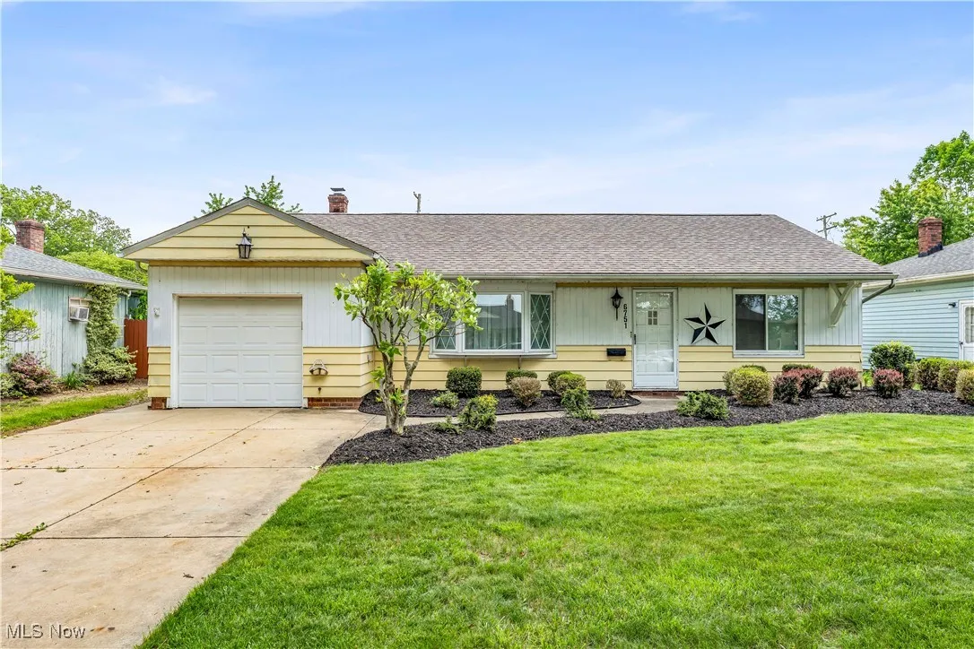 6751 Oakwood Road, Parma Heights, Ohio 44130,MLS Now Listing ID