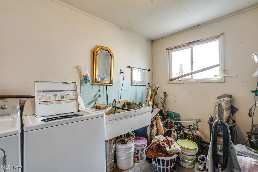 3908 Clinton Avenue, Lorain, Ohio,MLS Now Listing ID