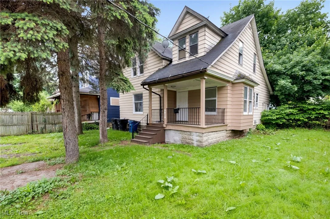 View of front of property featuring a porch