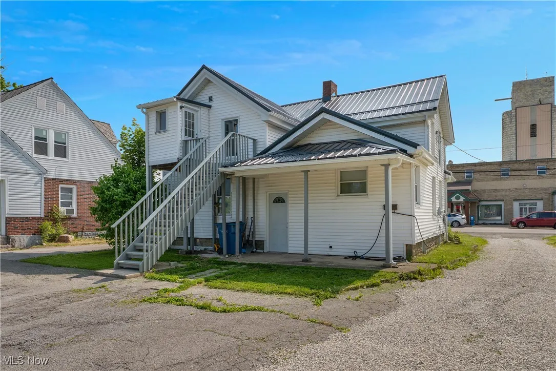 DUPLEX