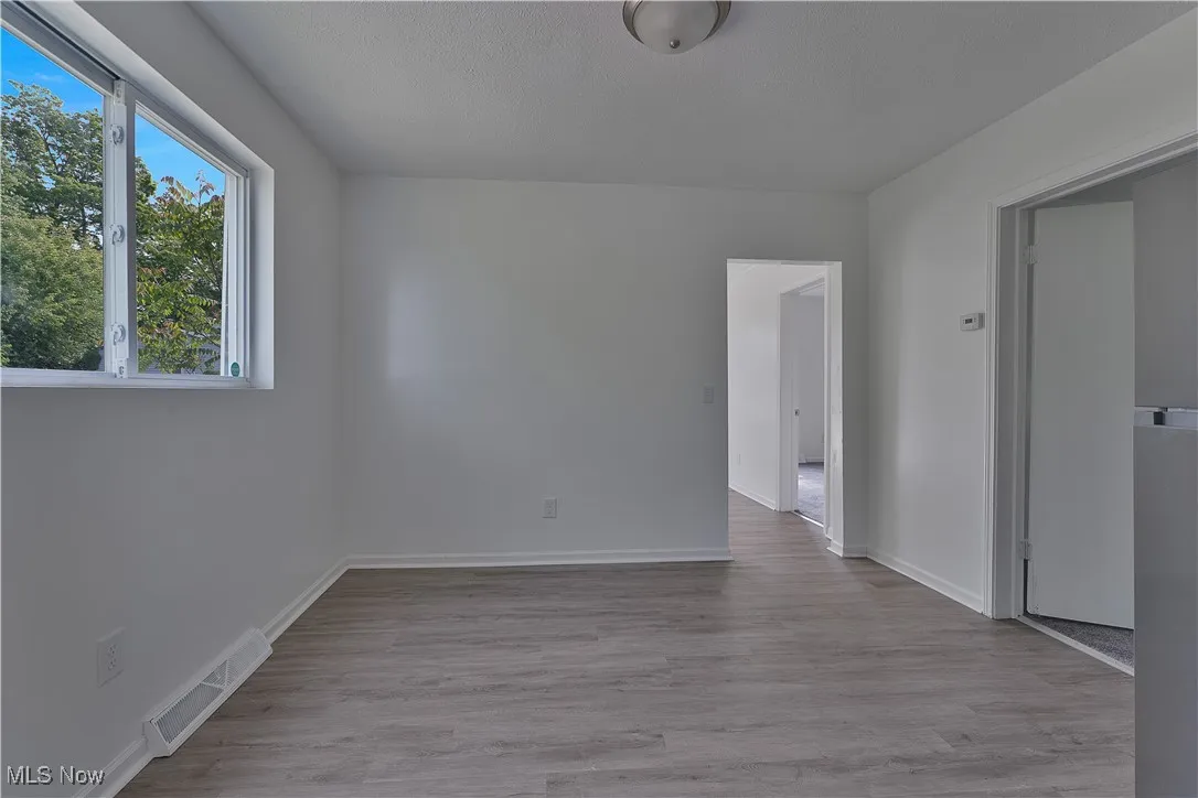 REAR HOUSE BEDROOM