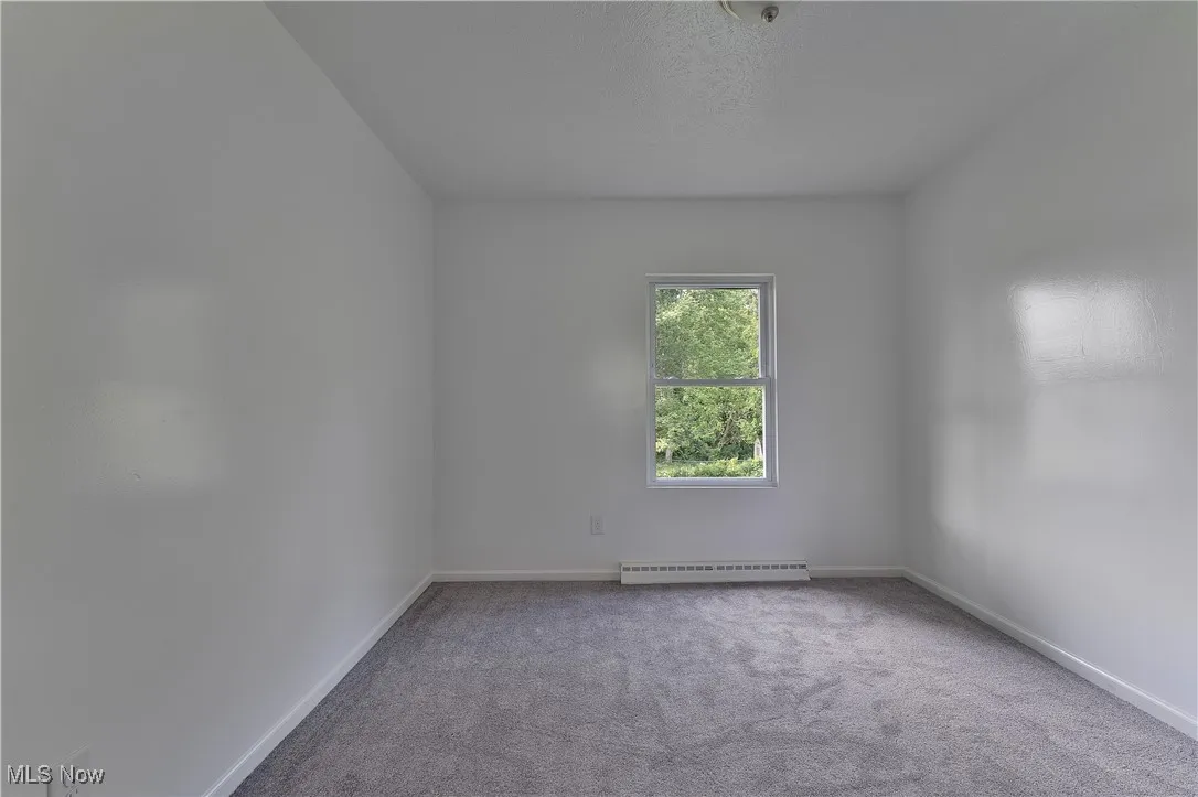 REAR HOUSE BEDROOM