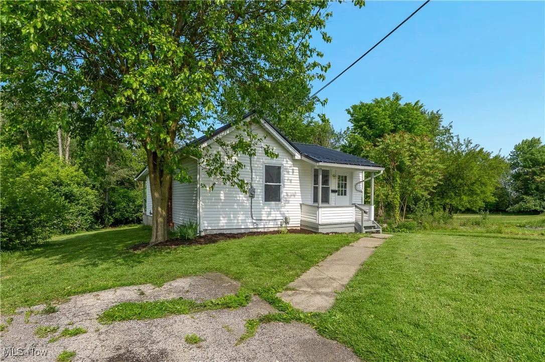 REAR HOUSE- SINGLE FAMILY