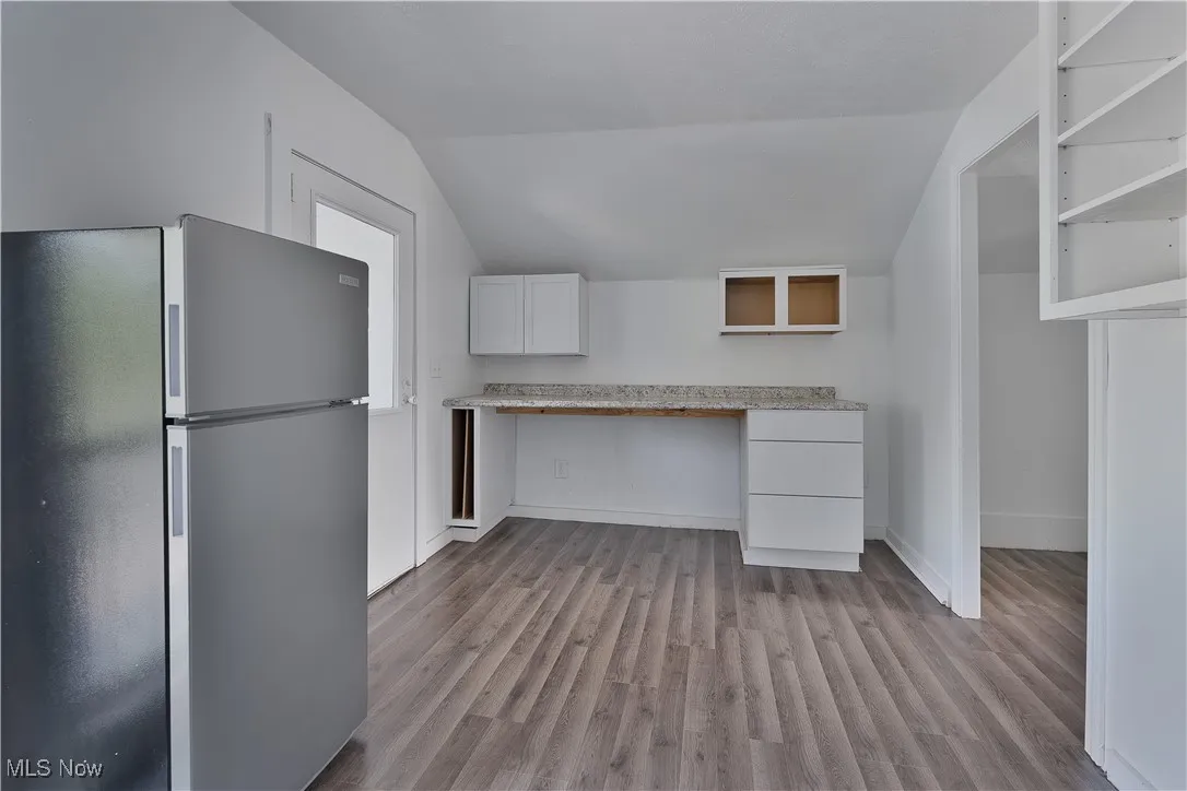 DUPLEX UPPER UNIT KITCHEN