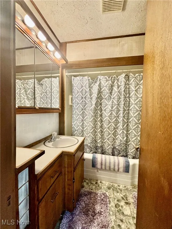 8223 High Street, Garrettsville, Ohio,MLS Now Listing ID