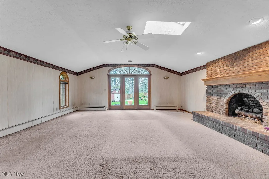 Huge Family Room w/access to stamped patio