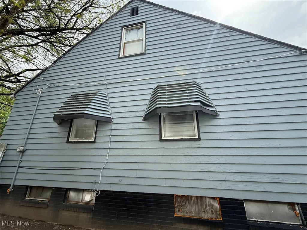 View of property exterior