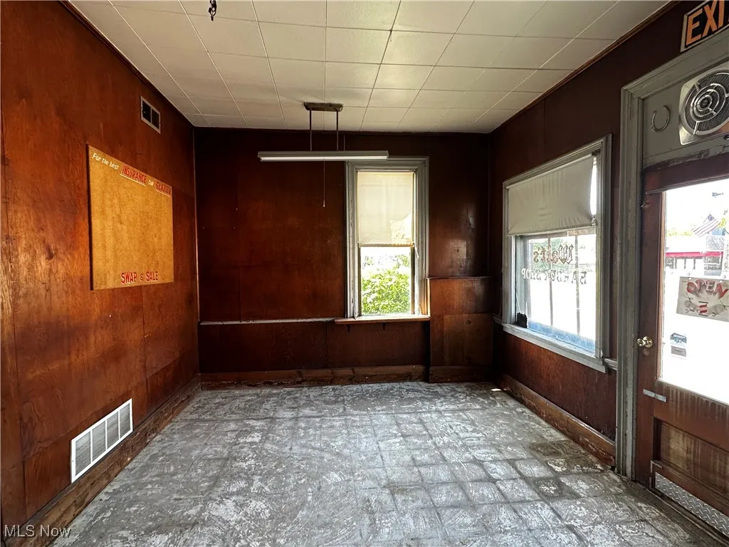 70 S Chestnut Street, Jefferson, Ohio,MLS Now Listing ID