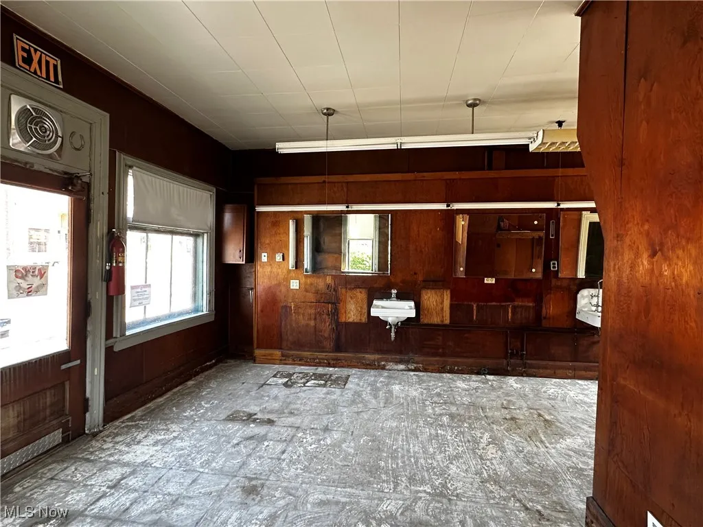 70 S Chestnut Street, Jefferson, Ohio,MLS Now Listing ID