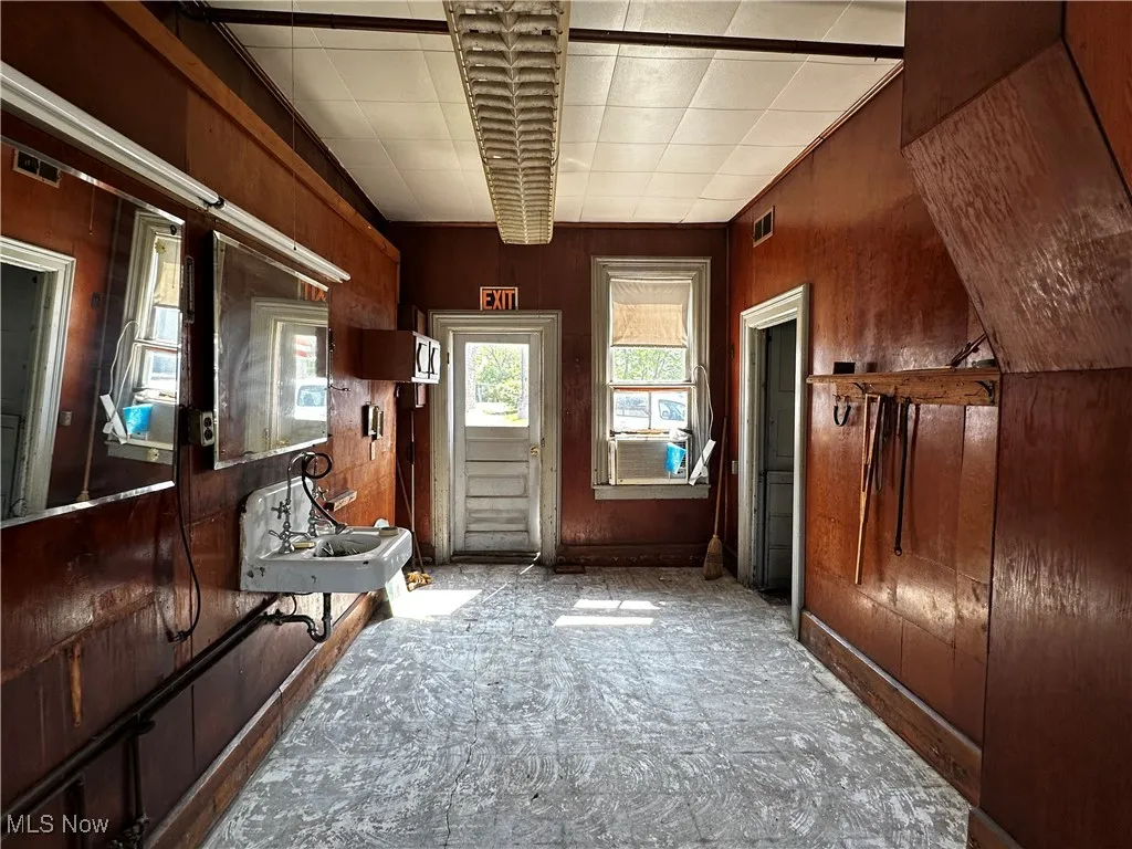 70 S Chestnut Street, Jefferson, Ohio,MLS Now Listing ID