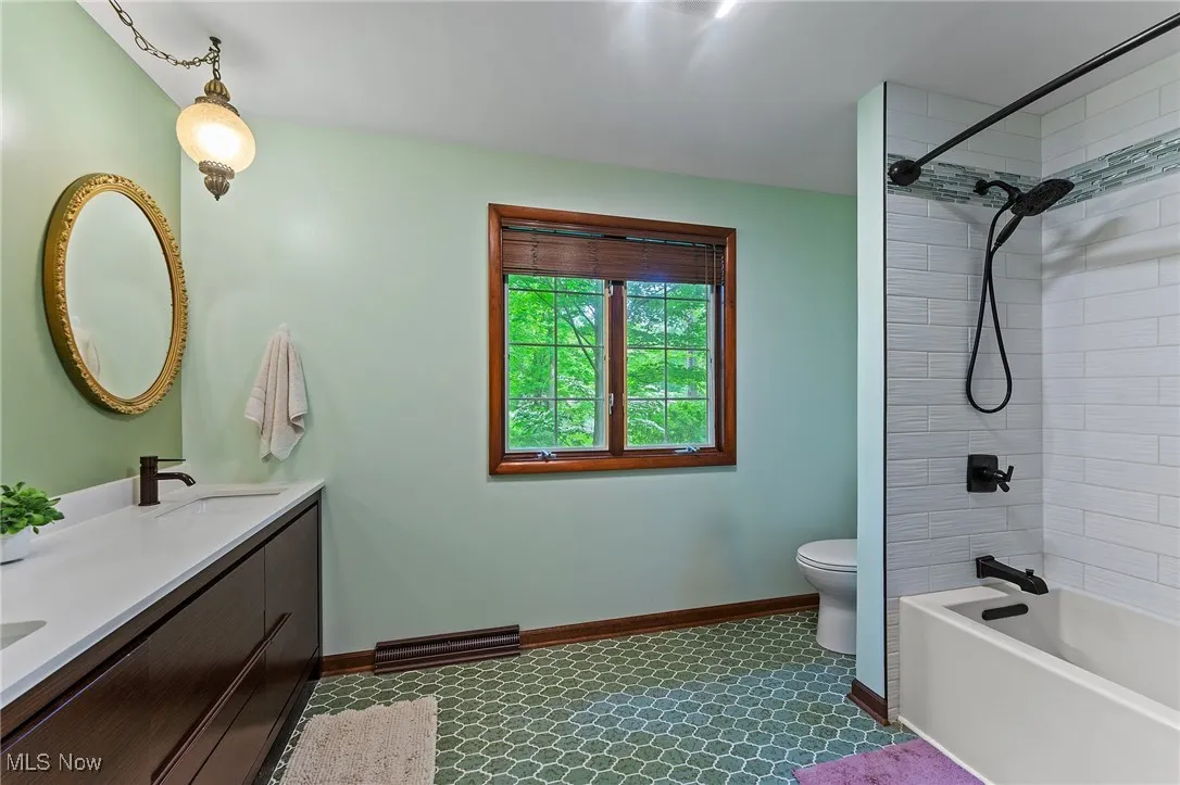 565 Hickory Hollow Drive, Canfield, Ohio,MLS Now Listing ID