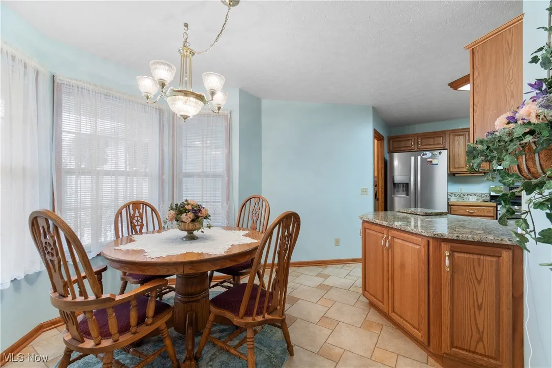 Eating area in the darling kitchen.