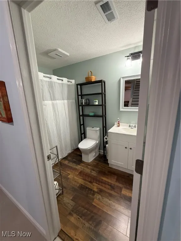 Full bath with shower in the basement!