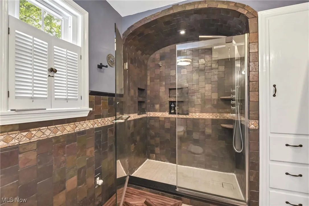 189 Wolcott Road, Akron, Ohio,MLS Now Listing ID
