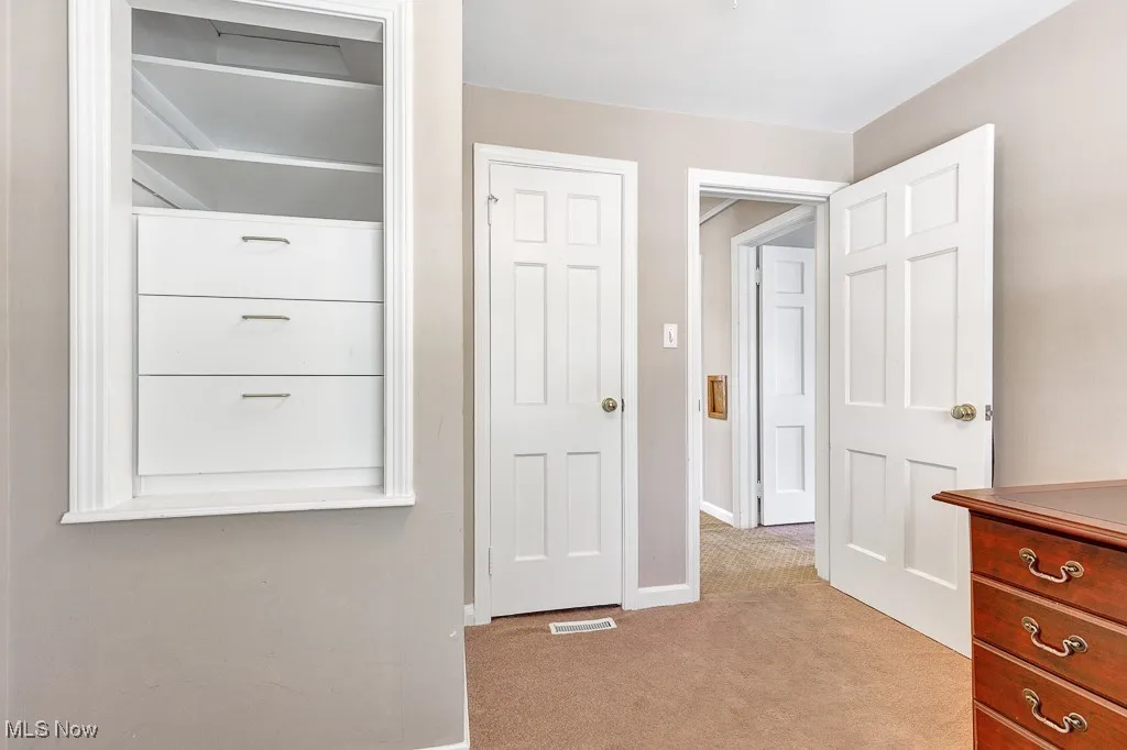 4852 Edsal Drive, Lyndhurst, Ohio 44124,MLS Now Listing ID