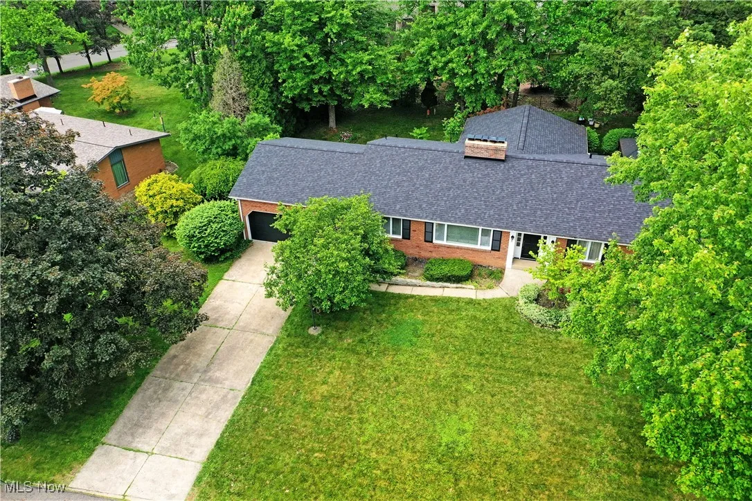 Aerial view of property and surrounding area