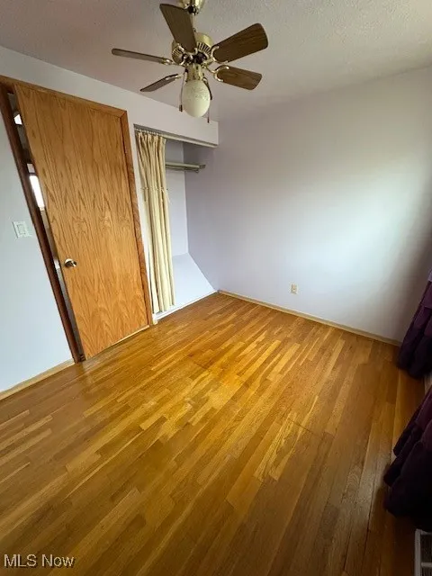 bdr1 featuring finished floors,
