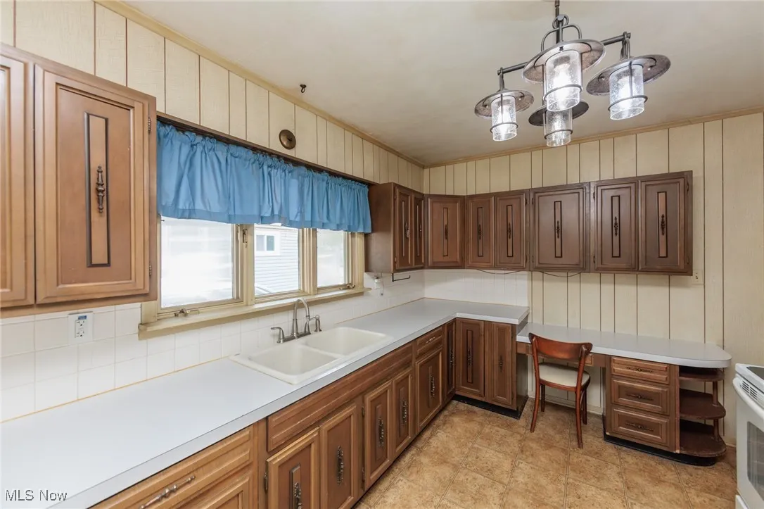 703 Hale Avenue, Ashland, Ohio,MLS Now Listing ID