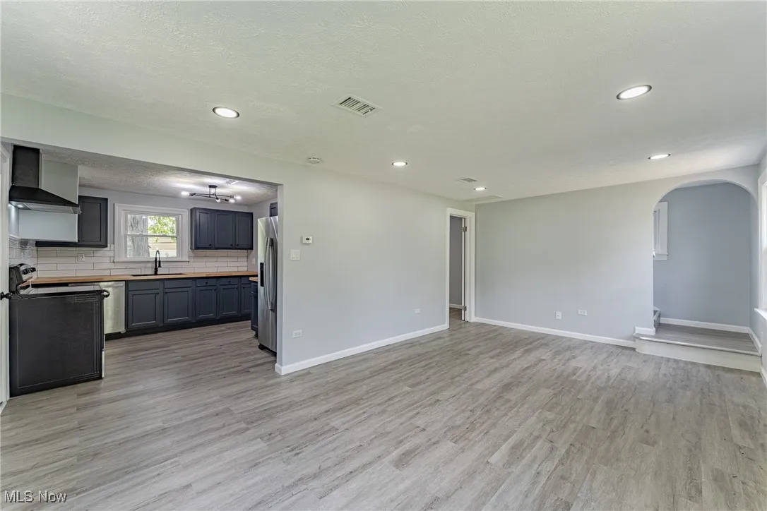 1138 E 331st Street, Eastlake, Ohio 44095,MLS Now Listing ID