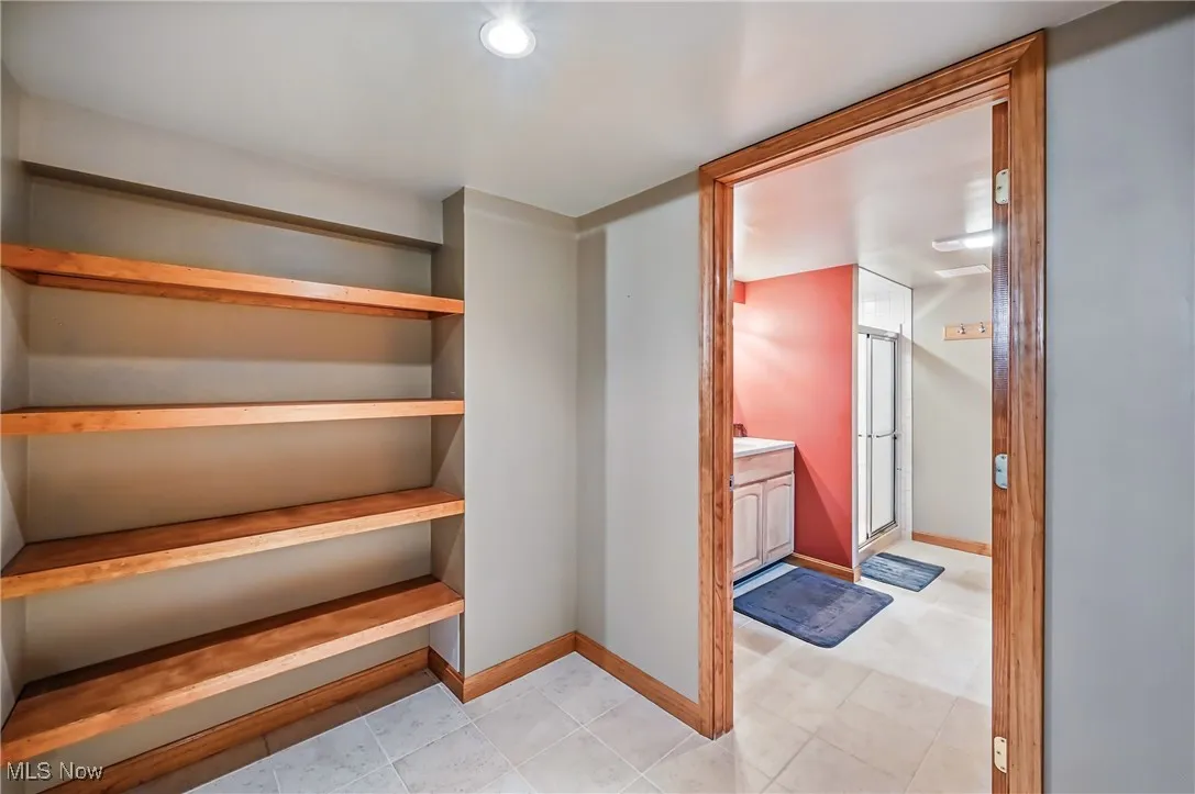 9233 Cain Drive, Warren, Ohio,MLS Now Listing ID