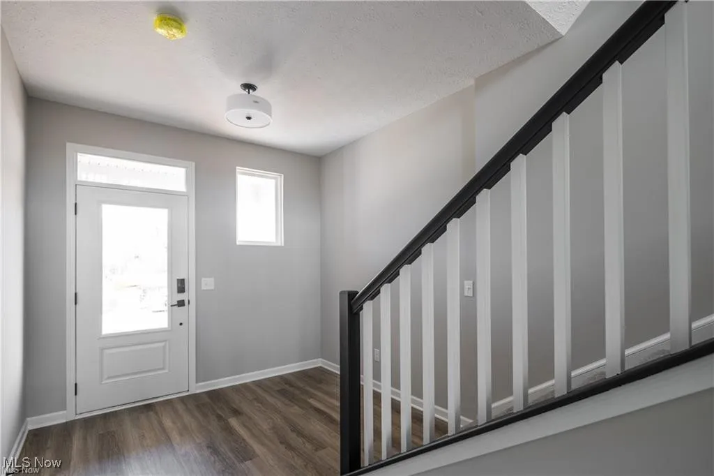 2097 Glenmont Drive, Brunswick, Ohio,MLS Now Listing ID