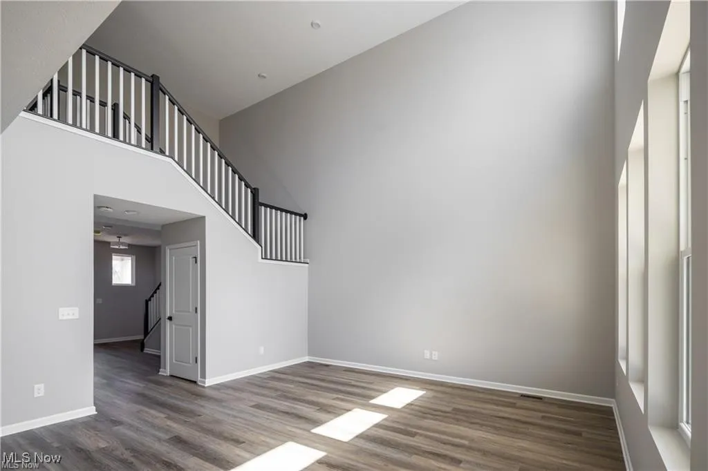2097 Glenmont Drive, Brunswick, Ohio,MLS Now Listing ID