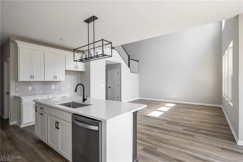 2097 Glenmont Drive, Brunswick, Ohio,MLS Now Listing ID