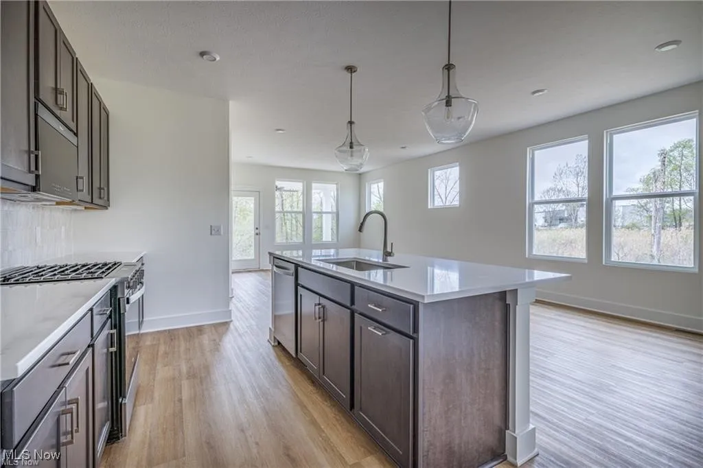 2105 Glenmont Drive, Brunswick, Ohio,MLS Now Listing ID
