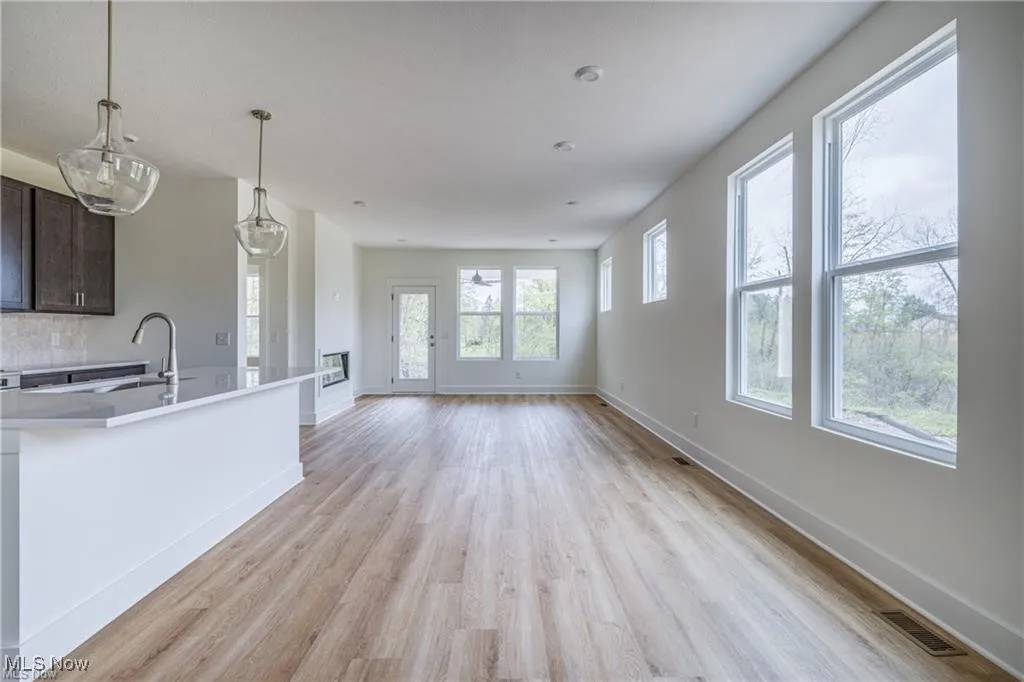 2105 Glenmont Drive, Brunswick, Ohio,MLS Now Listing ID