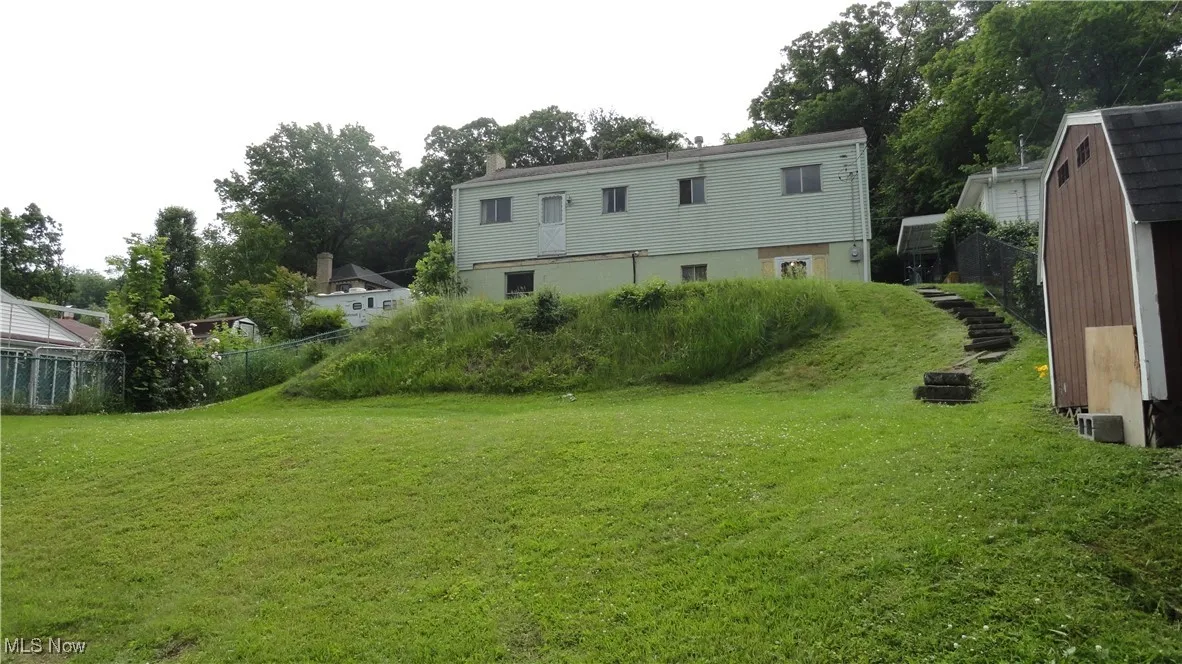 521 Georgia Avenue, Chester, West Virginia,MLS Now Listing ID