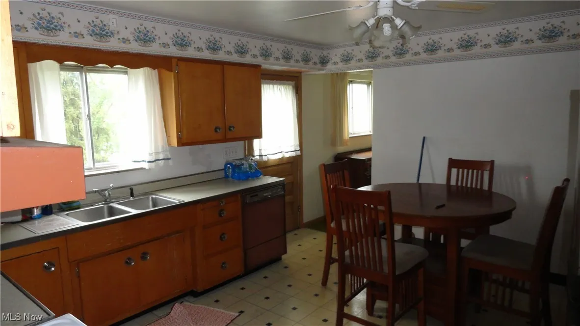 521 Georgia Avenue, Chester, West Virginia,MLS Now Listing ID