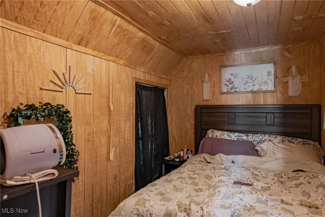 Tiny house bedroom