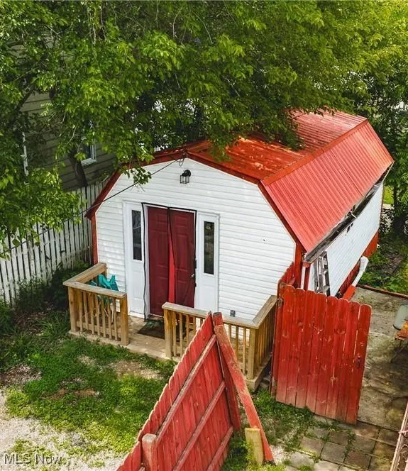 View of outdoor structure Tiny House