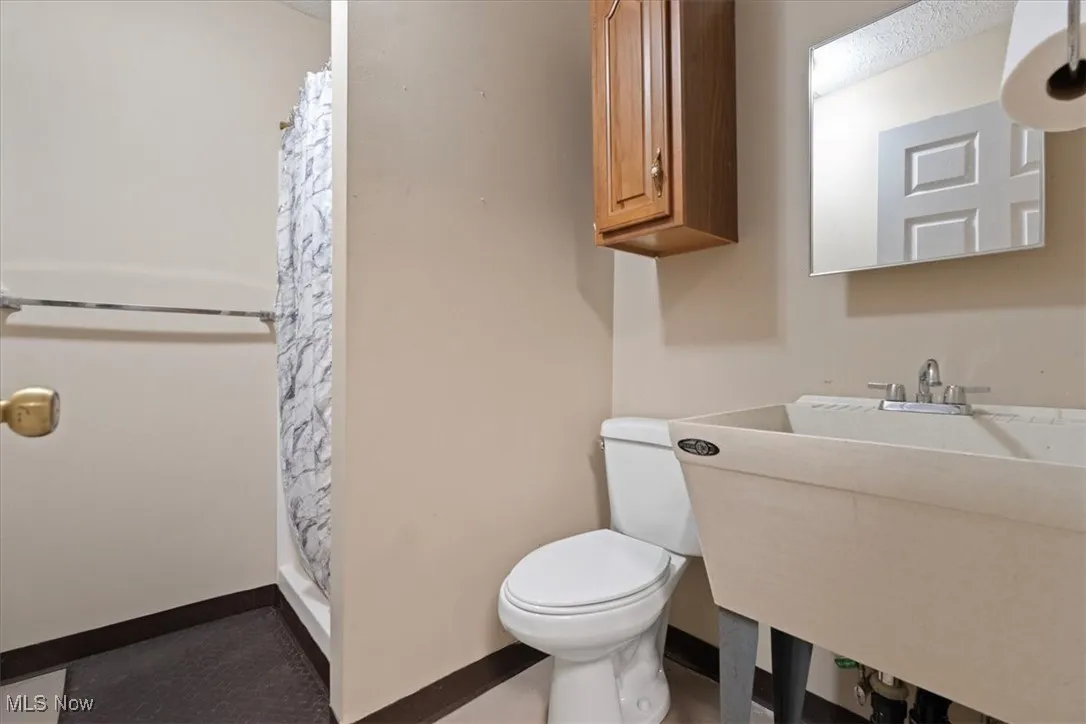 garage full bathroom